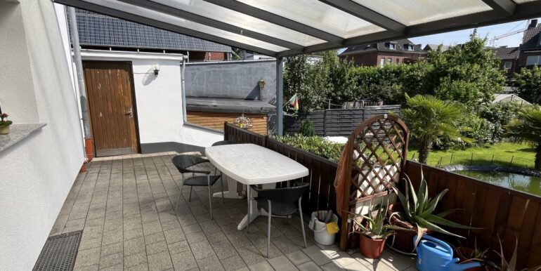 Überdachte Terrasse