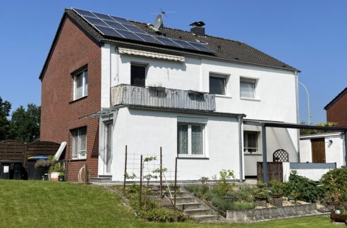 Modernisiertes 2-Fam.-Haus in...